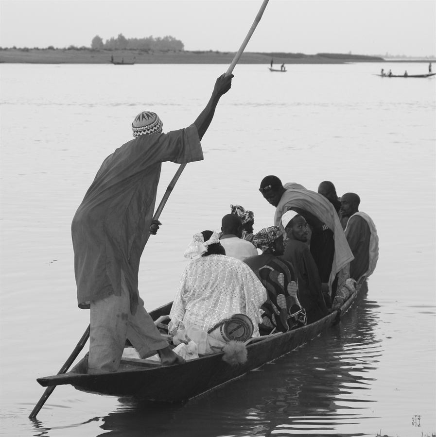 Pinasse sur le Fleuve Niger Mali